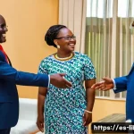Home 16 라이베리아에서 비즈니스 미팅 시 유의사항 - **Prompt 1: A Culturally Respectful Business Meeting in Monrovia**
"An image depicting a profess...